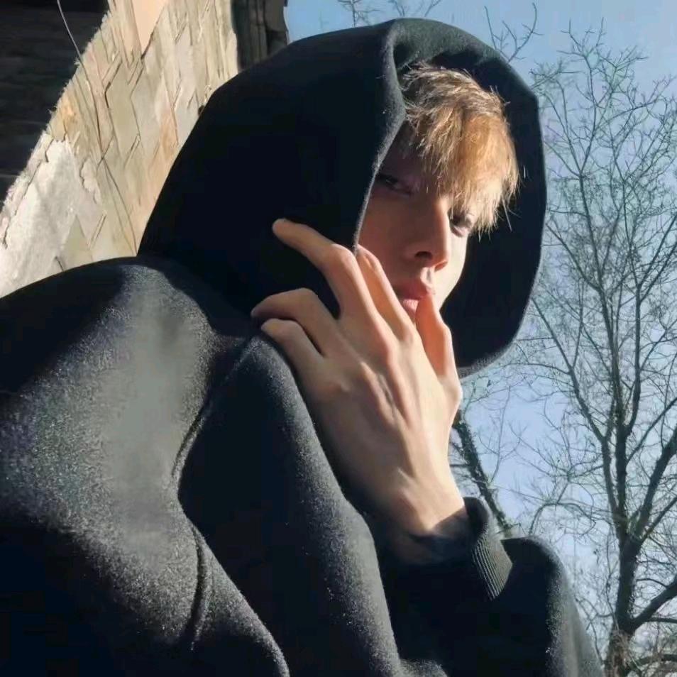 @凉月：🥀ᮨ້໌情风ຼ乱烟雨᭄ཽꦿএ