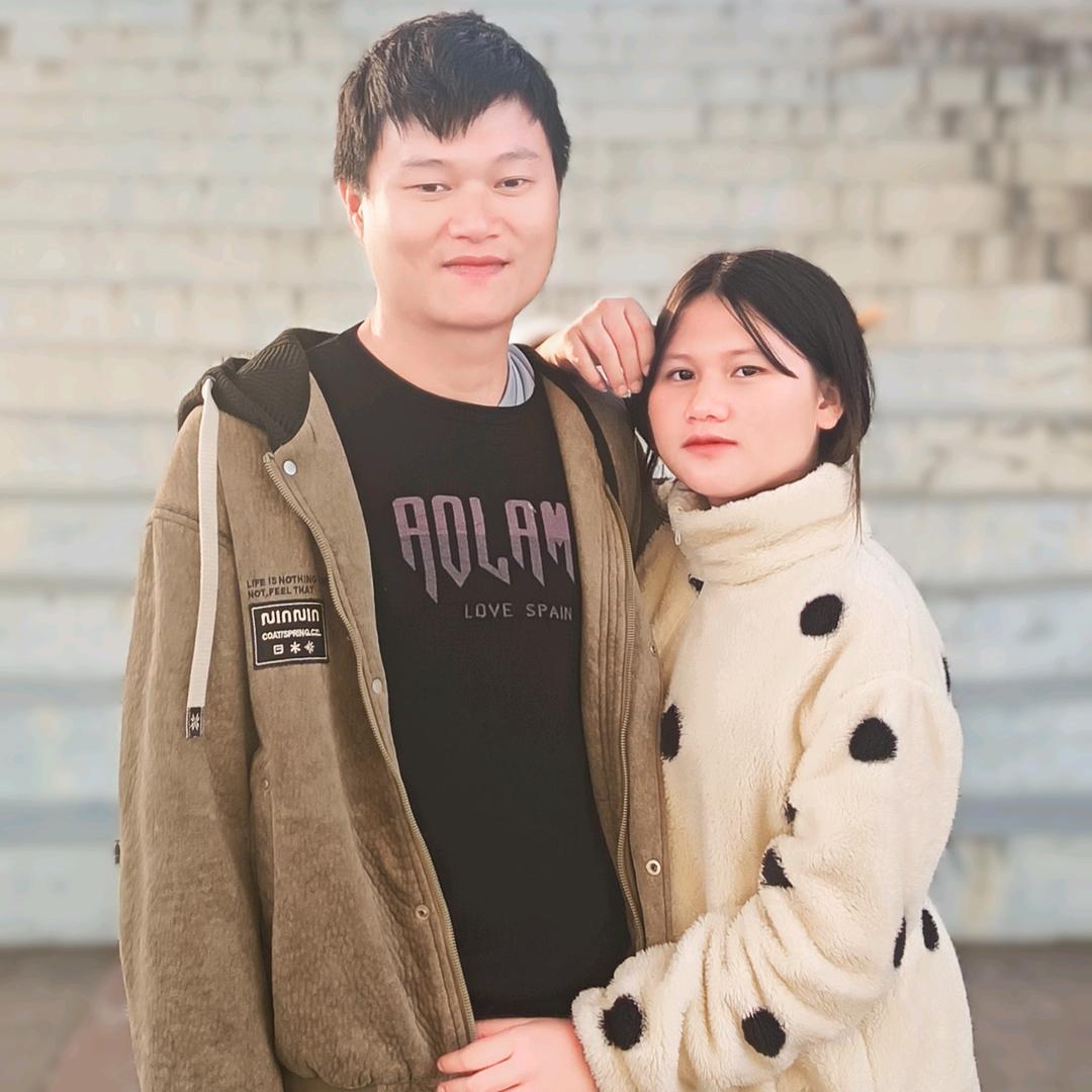 阿银🤣23岁👩‍❤️‍💋‍👨💐