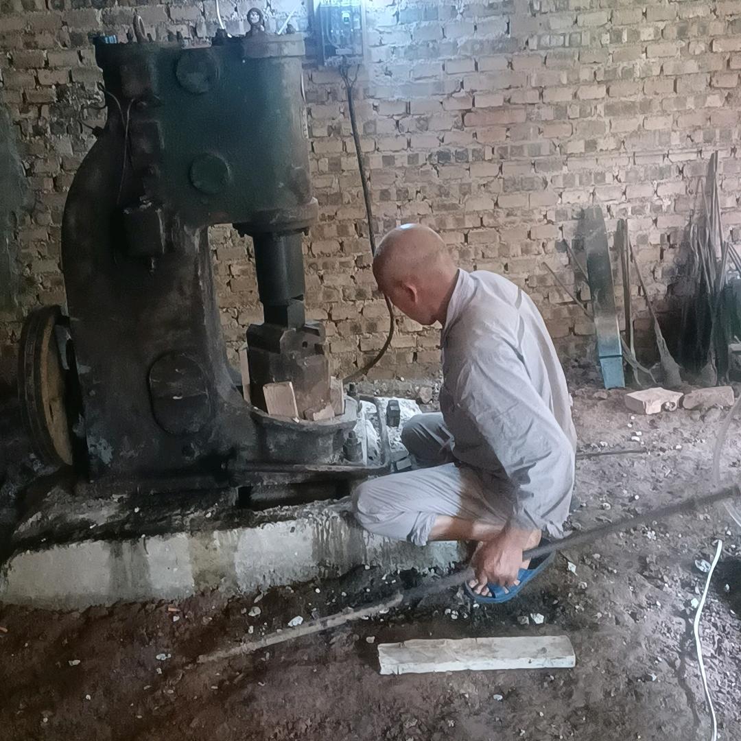 王铁匠（铁匠铺）