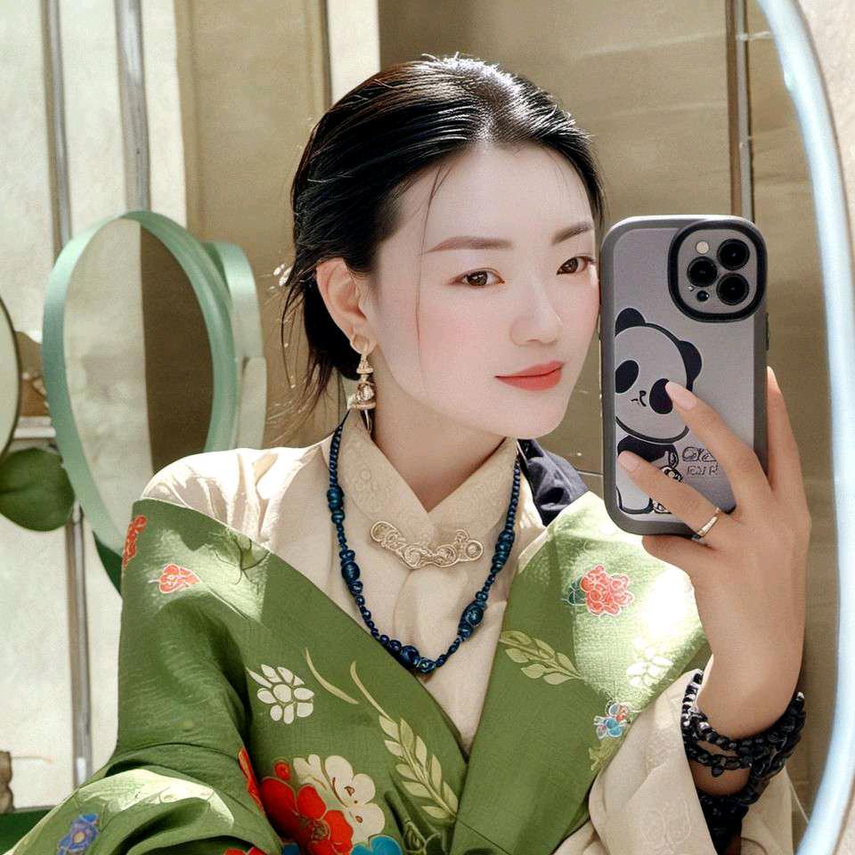 白玉呷绒