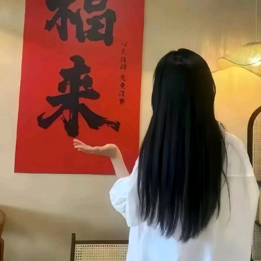 别捏我脸ˡᵃʕ•̫͡•ʔ