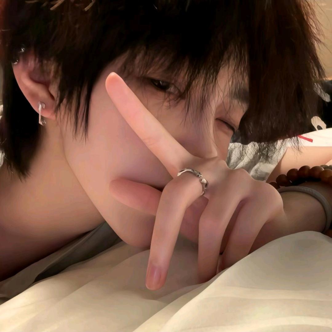 人丑嘴不甜还没钱