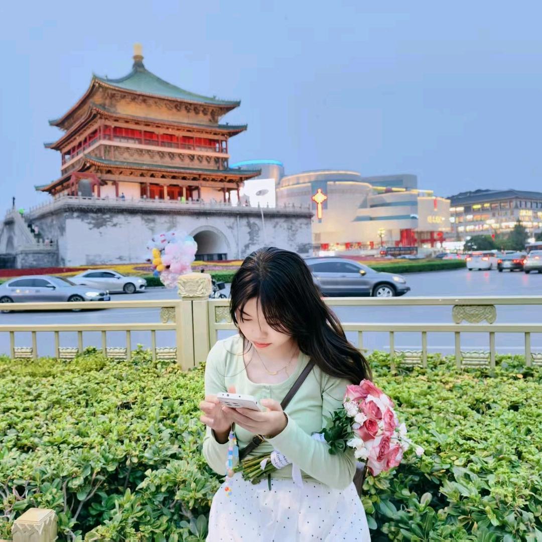 任小七