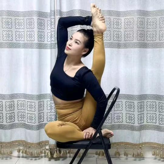 瑜伽小静