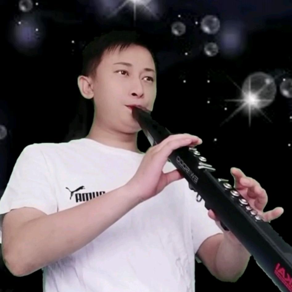 才艺若楠《电吹管.唱歌🎤》