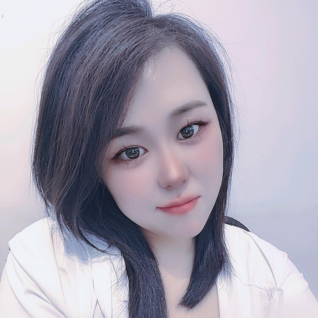 黑    妞