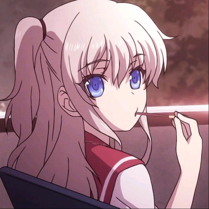 暖风淌衣角