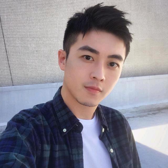 傲望蓝天