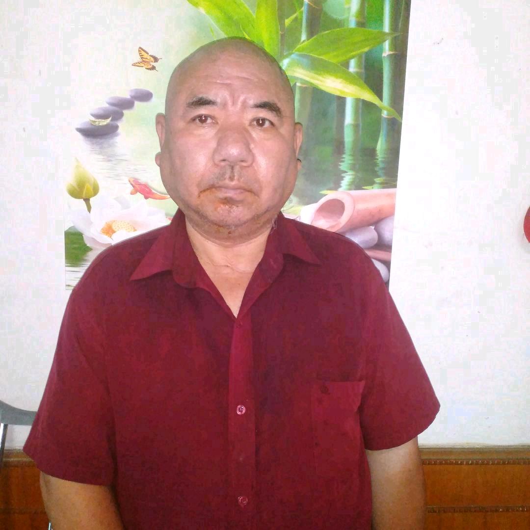何则明