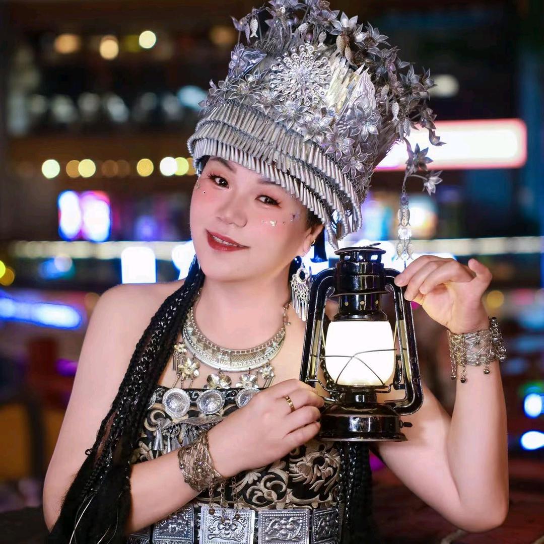 春天整家定制张姐周一到周五两点半准时开播