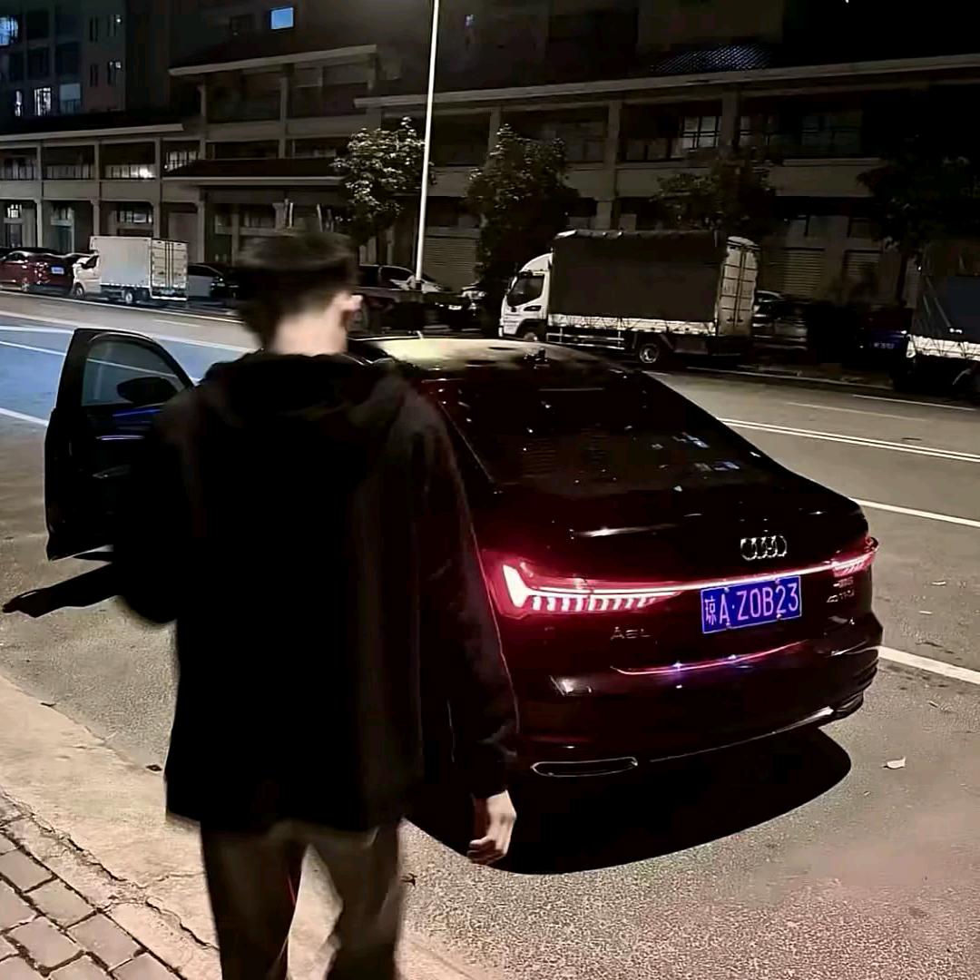 小张同志