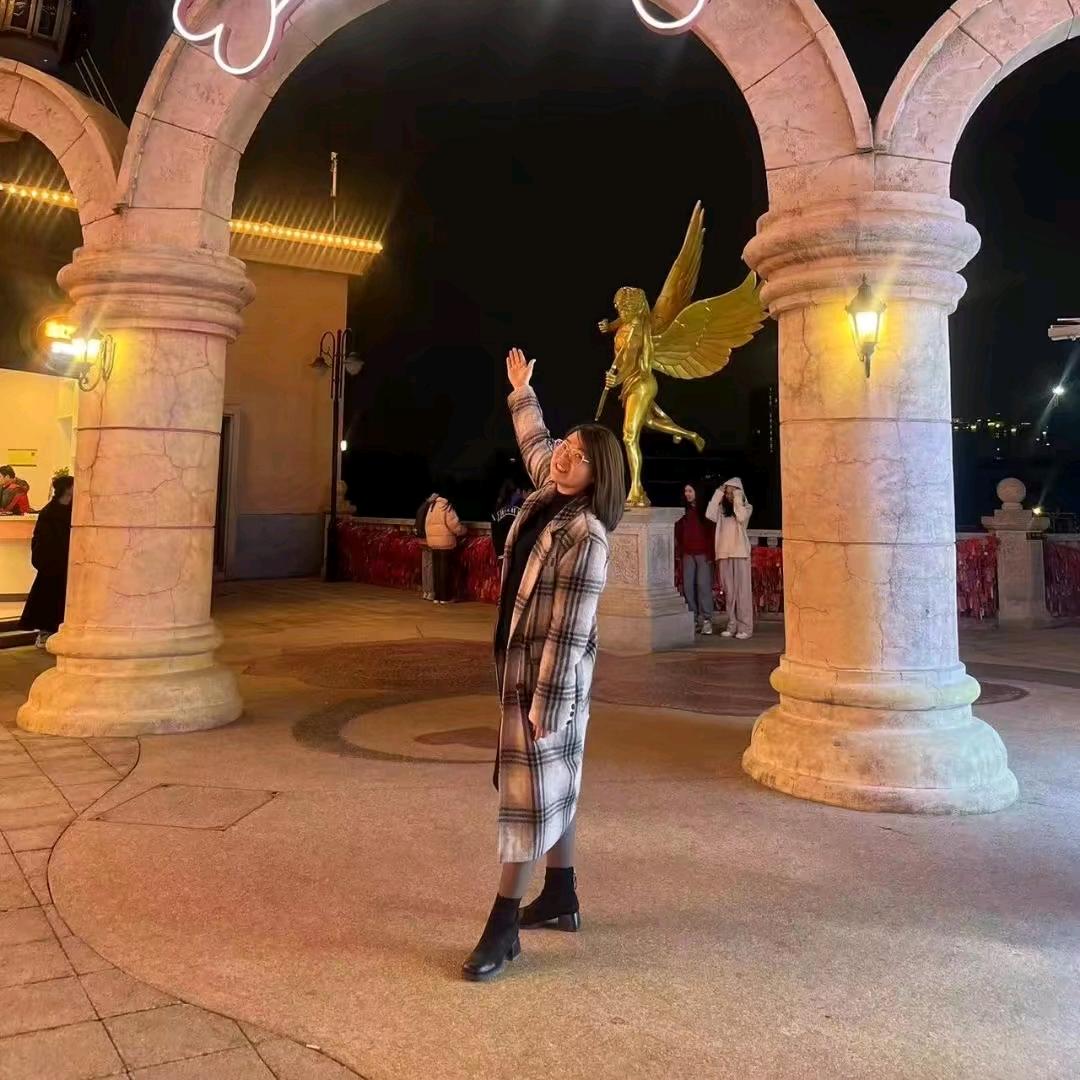 请叫我张（笑笑）~大大