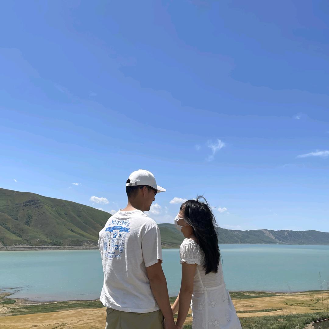 大勇和小薇