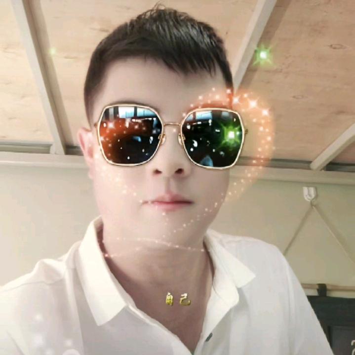 卢永新