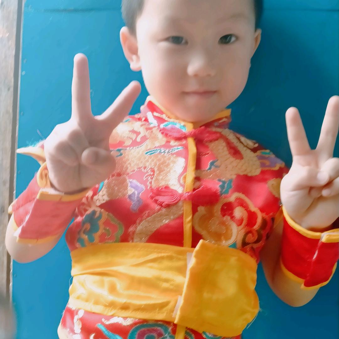 奋斗一生，经历了坎坎坷坷