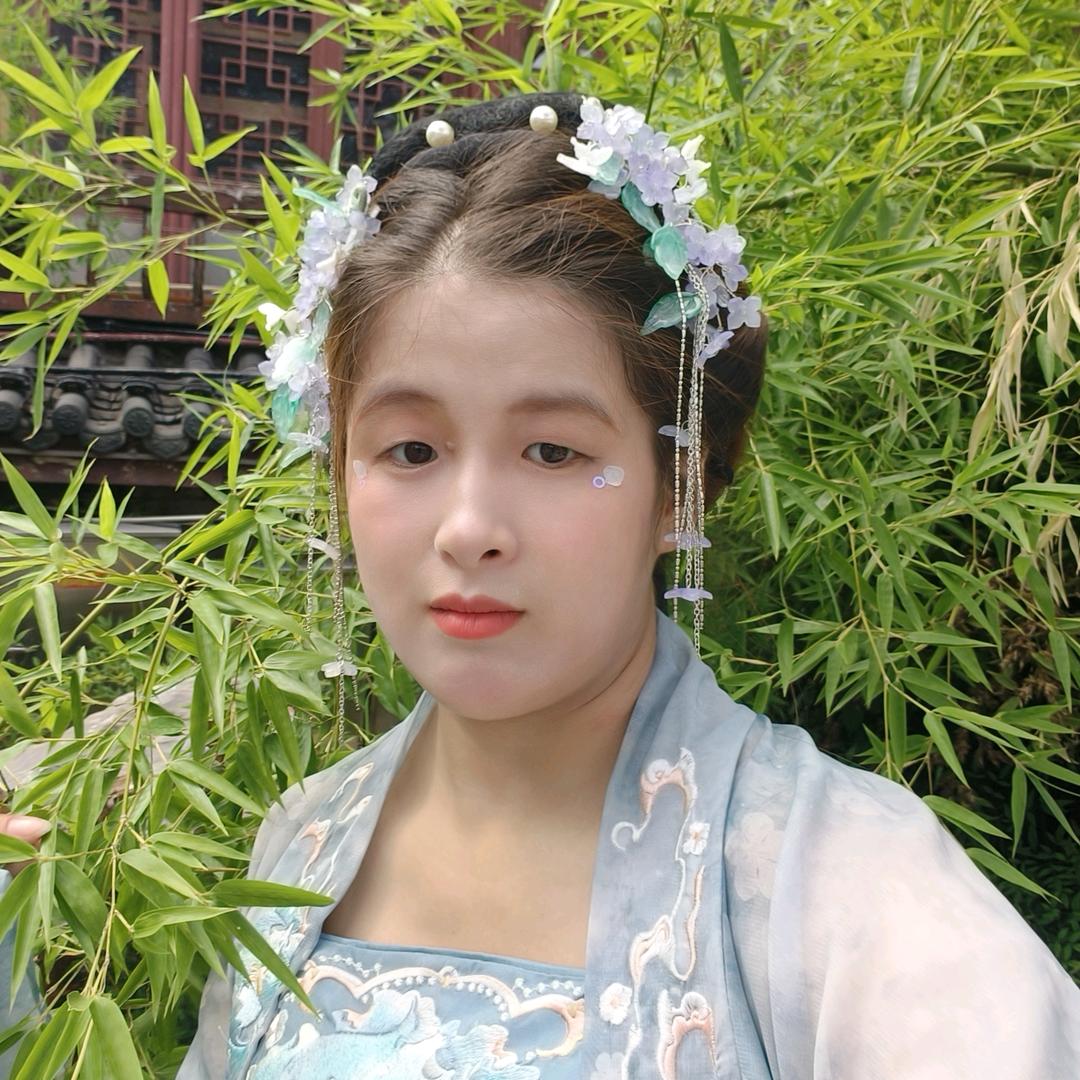 单身小姐姐被男的抛弃了，我现在单身了