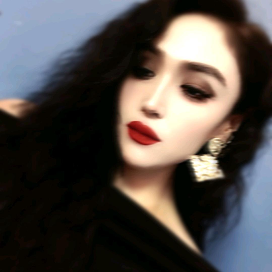 化妆师💄米娜