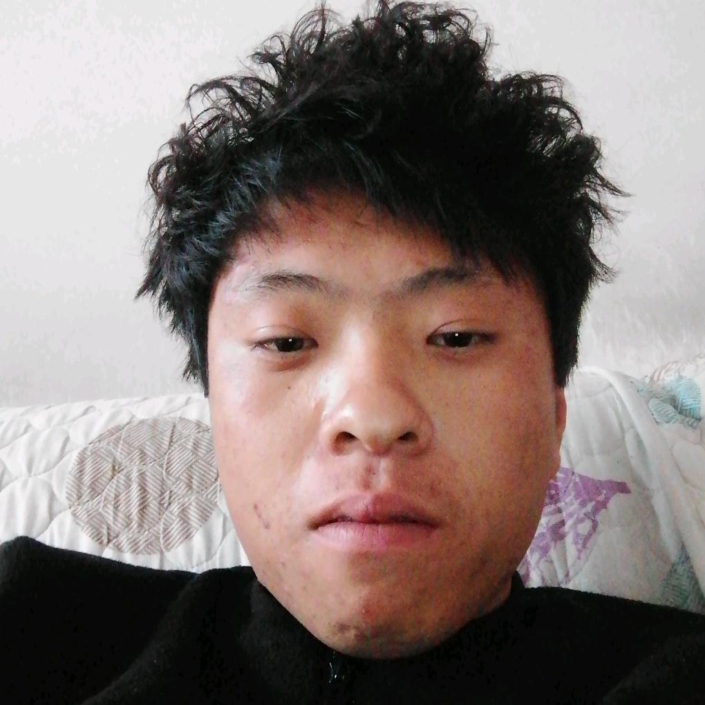 刘明明
