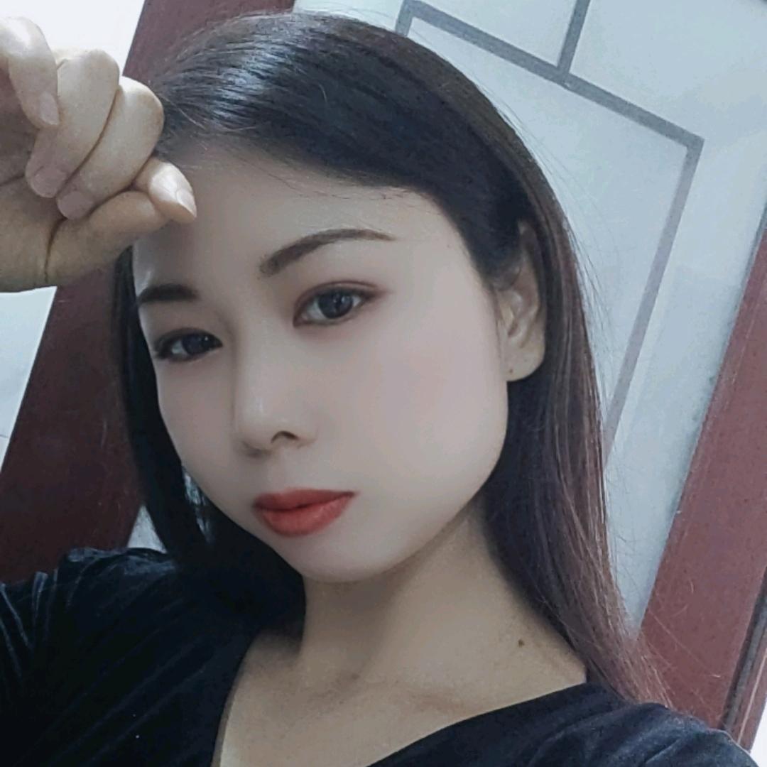 依依