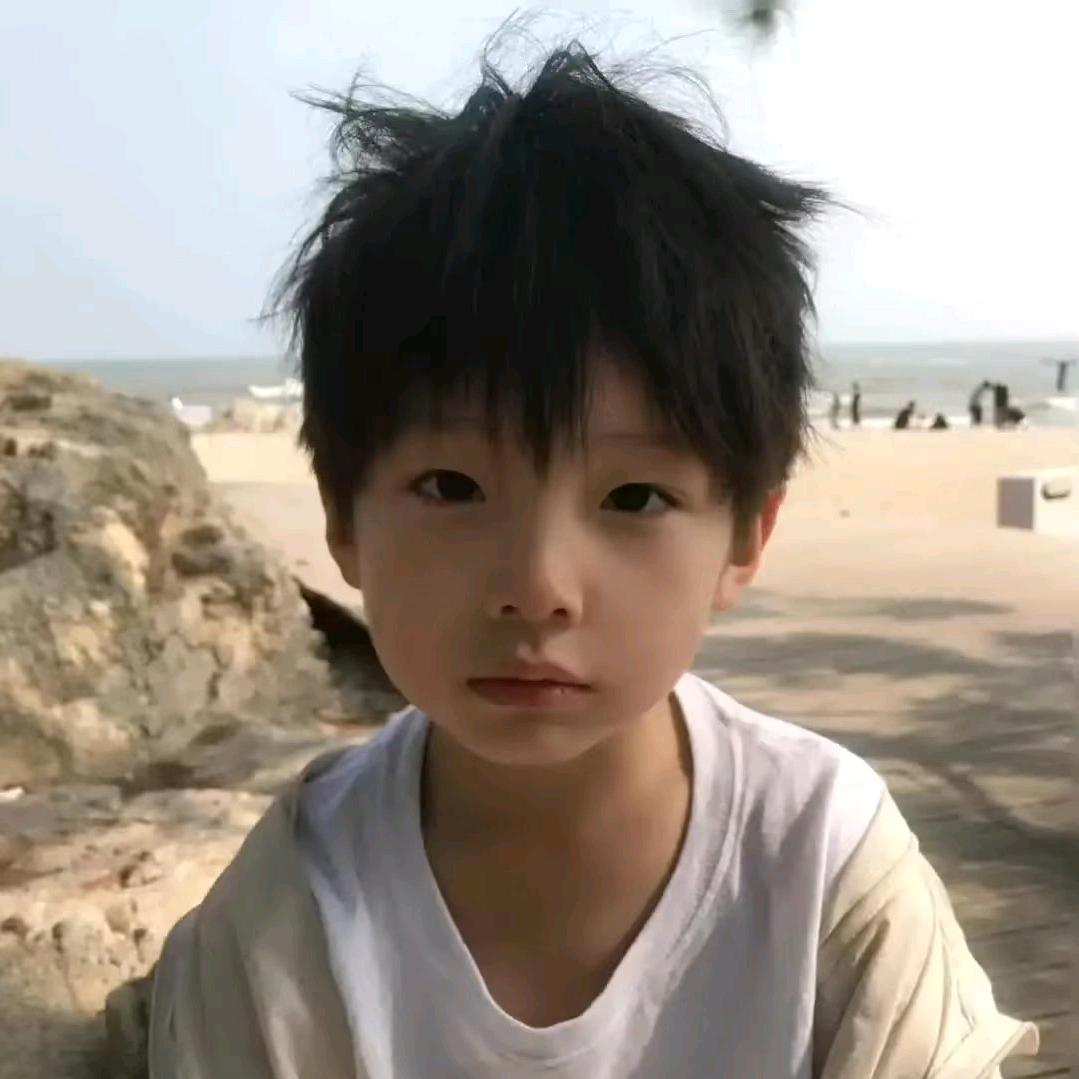 灯塔上的雾