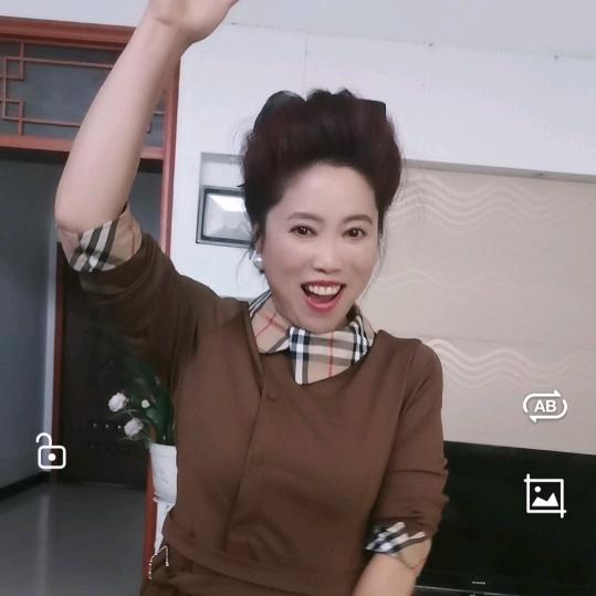 俏巴县云姐