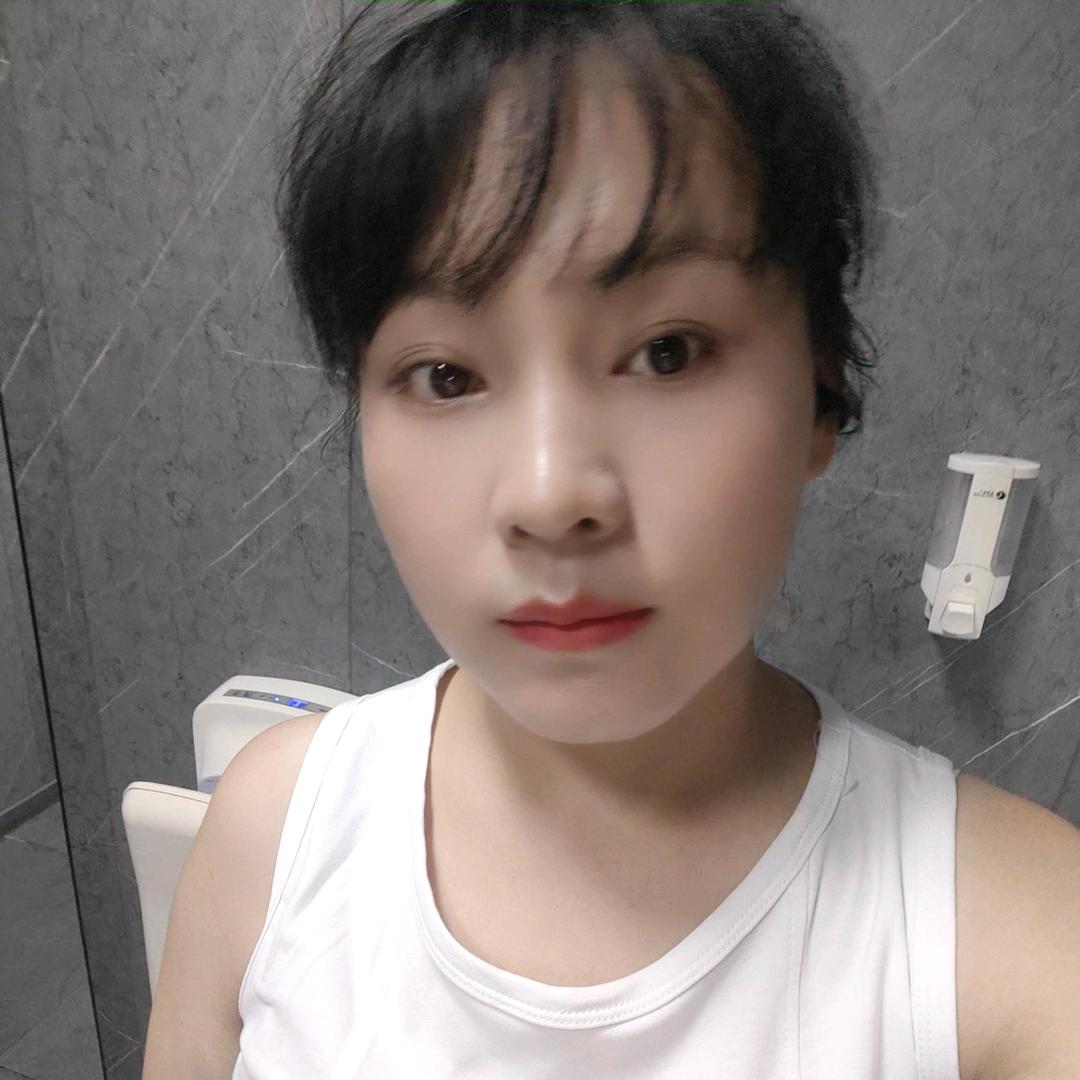 于彩凤 80后的   小姐姐  跑外卖