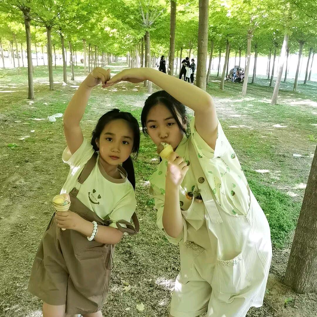 家有俩女👭💍初长成