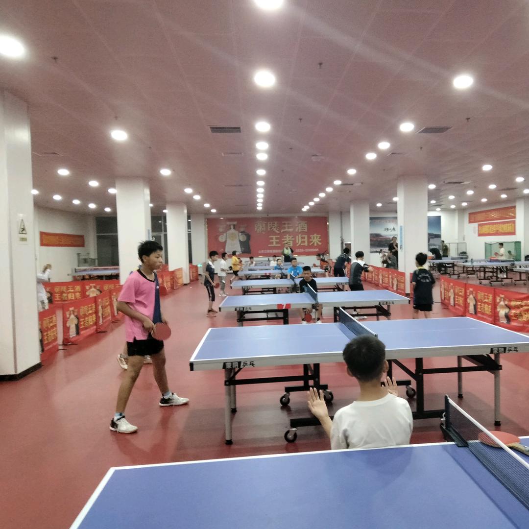 乒乓家人