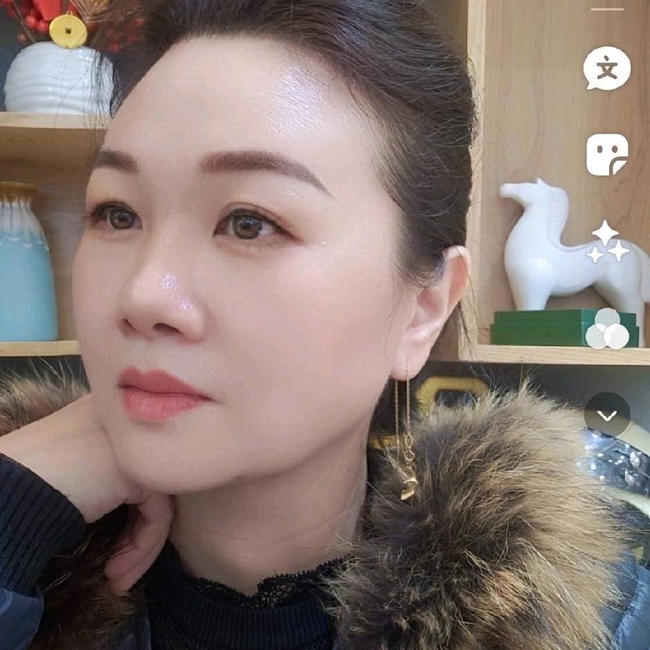 奈蕾恩女装~英姐