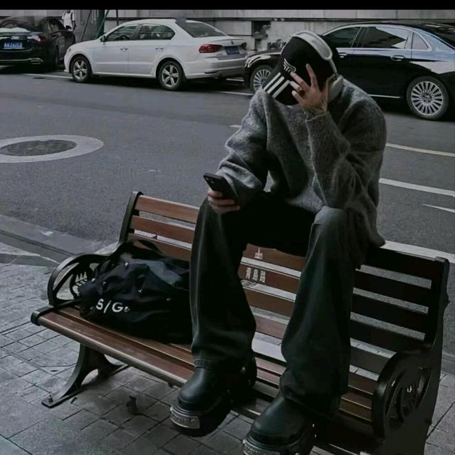 周星星今天穿什么