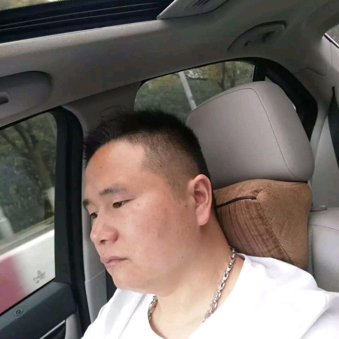 喝可乐的狼