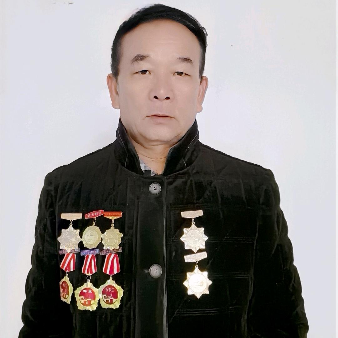 平易敬任