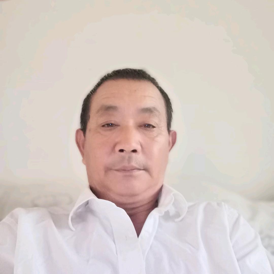 唐春彦