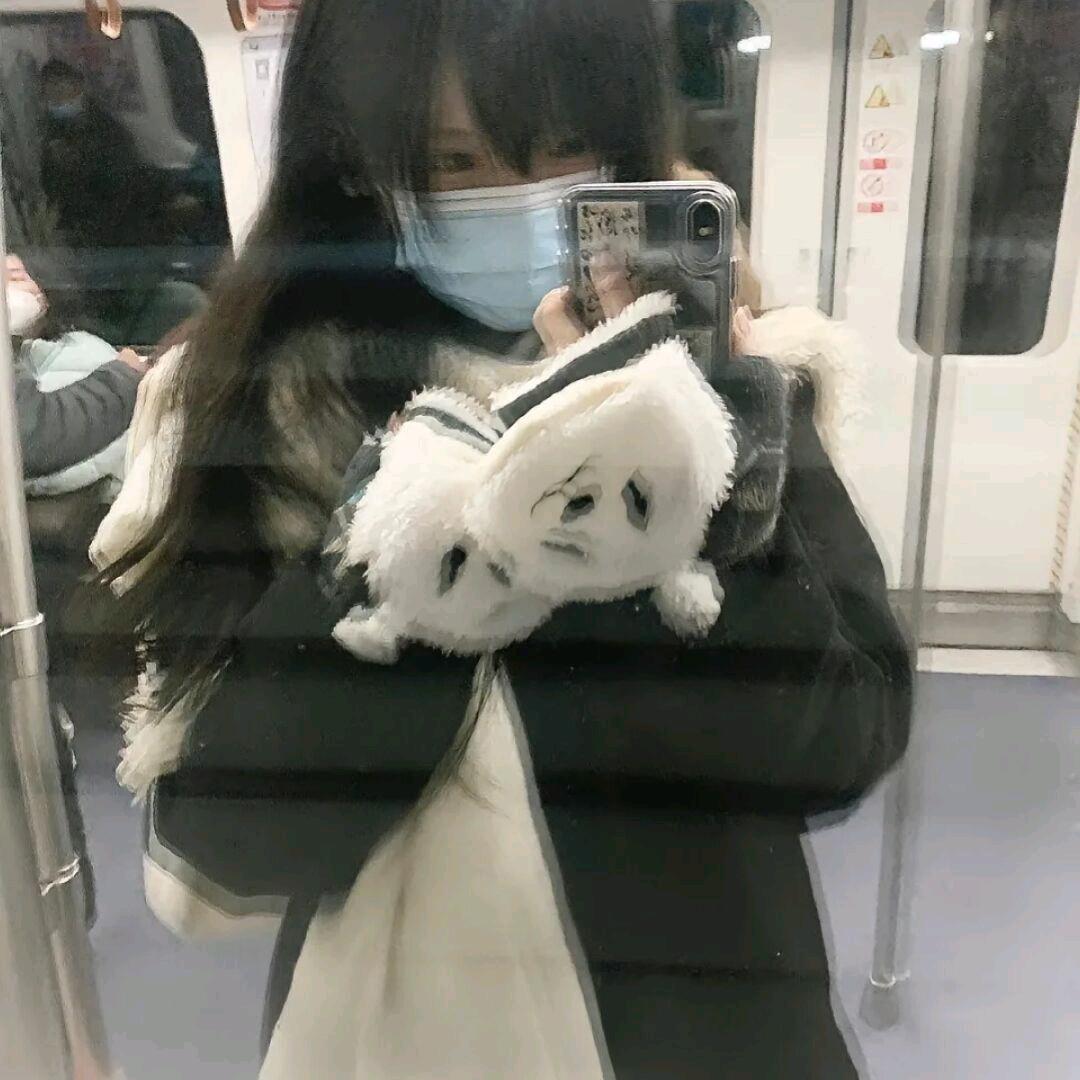 EMO小美