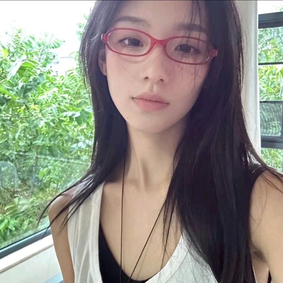 一口菜包-🦁