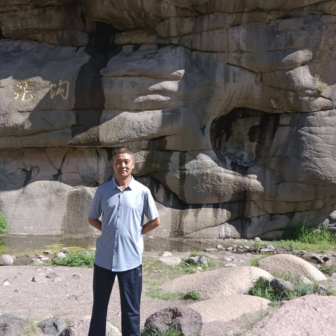 田大军为民服务1562473608