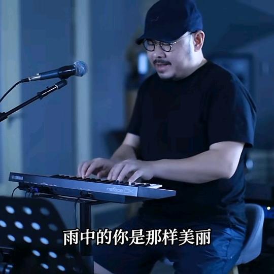 雨中飘荡的回忆