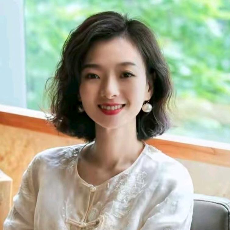 西子小老板娘轻奢女装