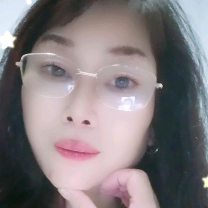 一个爱做梦的女孩，