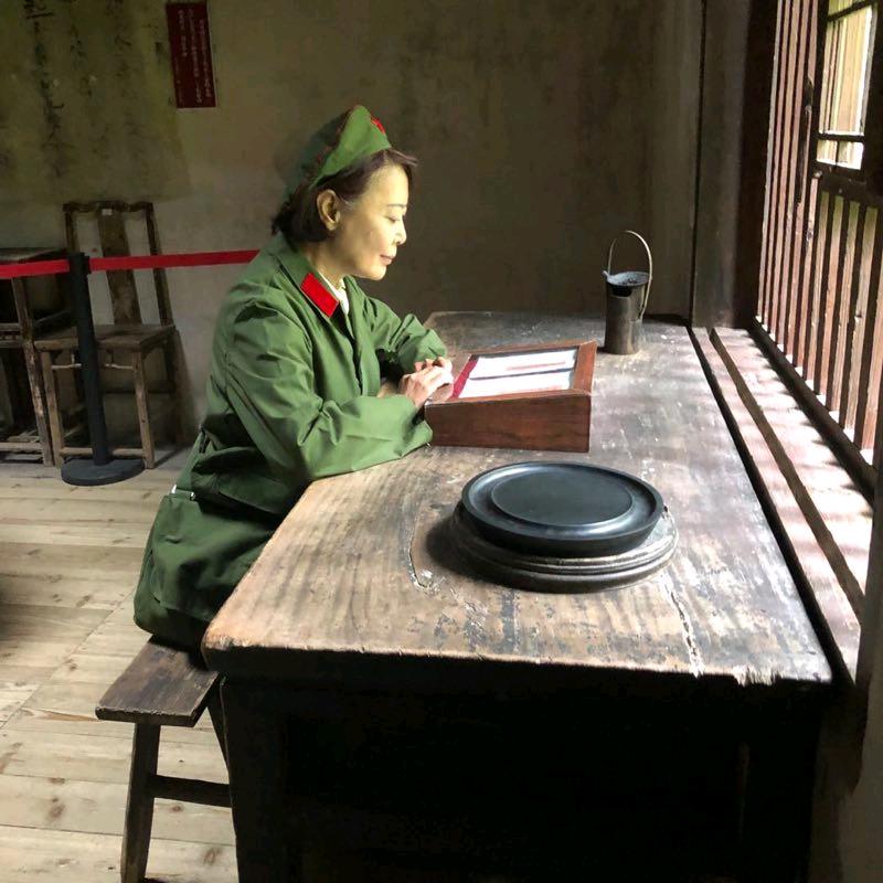 罗加