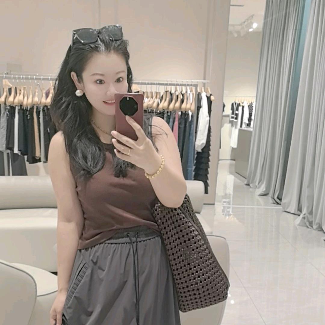 允硕女装玉(拒私聊)