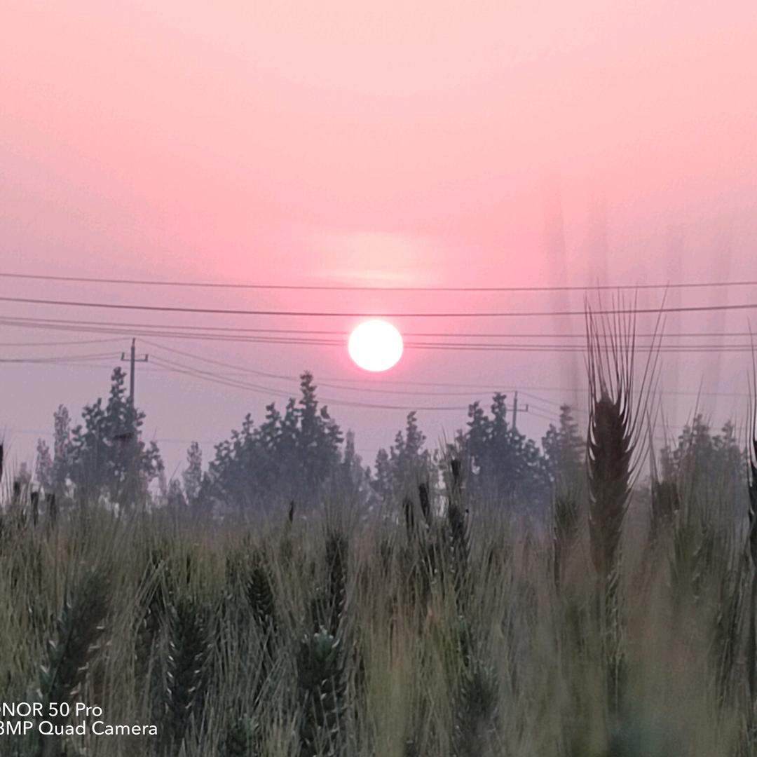 🌈刺透云层的光