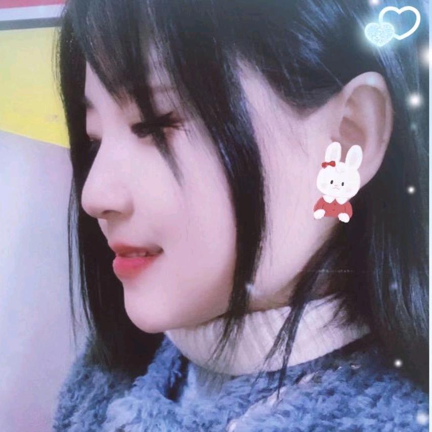笑笑呀ᶻᵇ