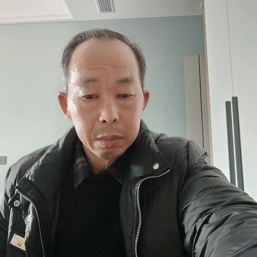 达哥每天晚上8点半开播