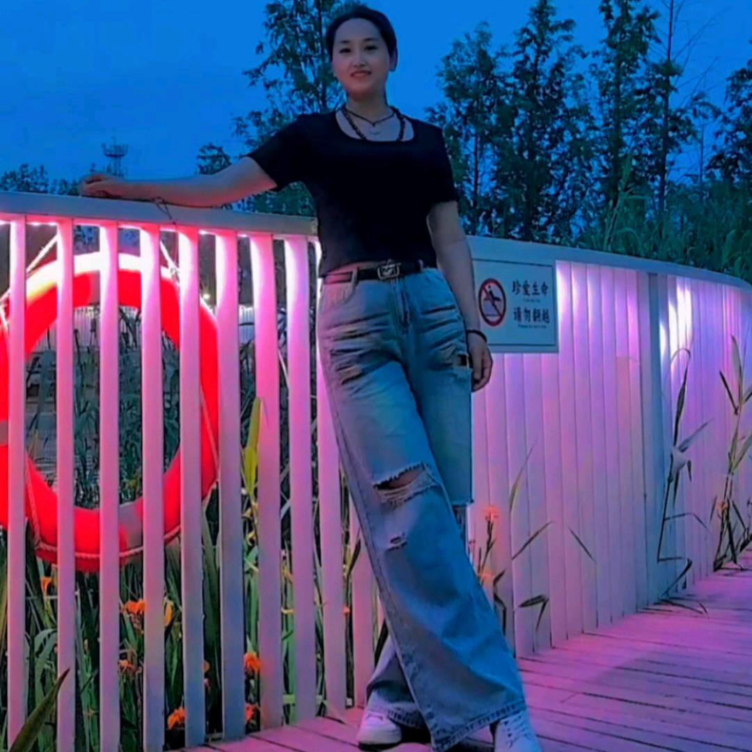 请叫我姐姐