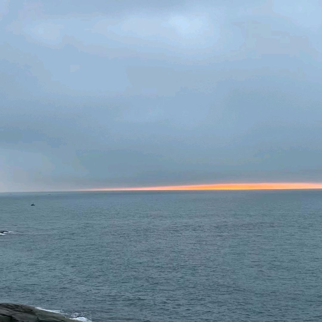 登奎锅边洋芋(原大树营二分店)官方号