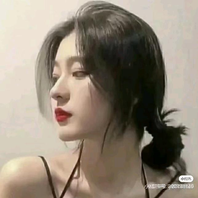 柒月.