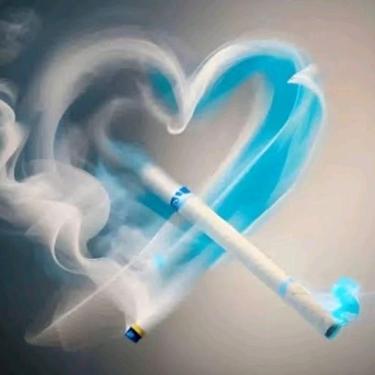 ℋღ᭄笑着🍒退场💞࿐