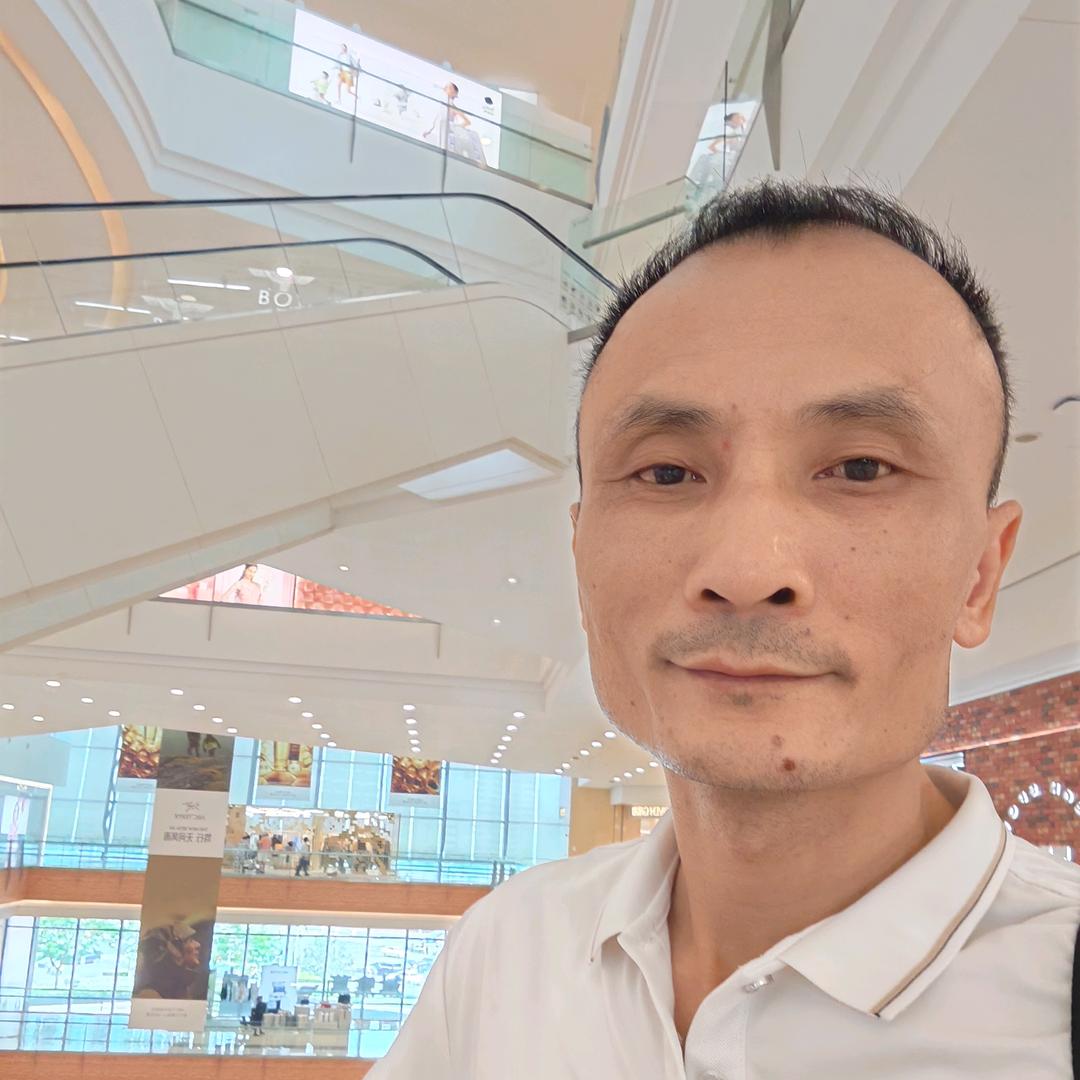 叫我莫莫