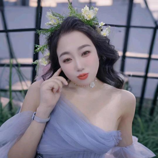 🌺雨中💐百合🌸💐